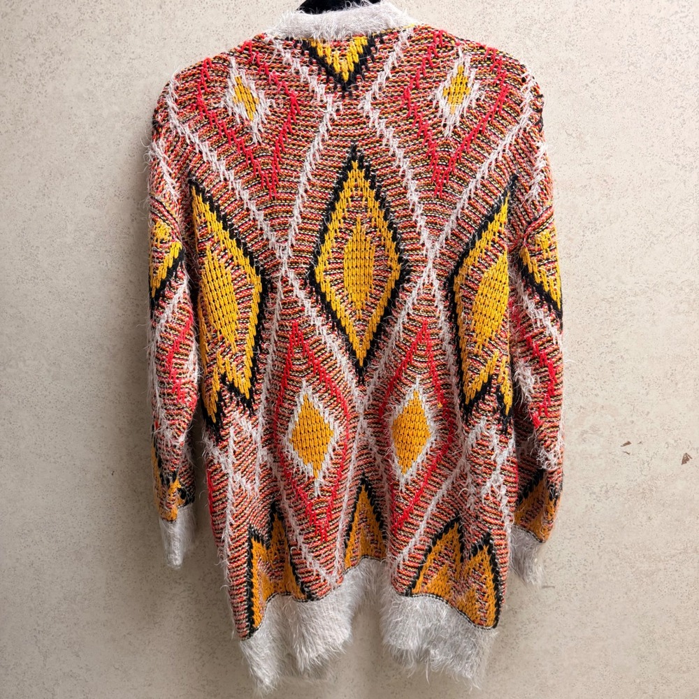 Woven Heart Small Women's Geometric‎ Diamond Knit Boho Artsy Fuzzy Cozy Cardigan - Picture 7 of 7